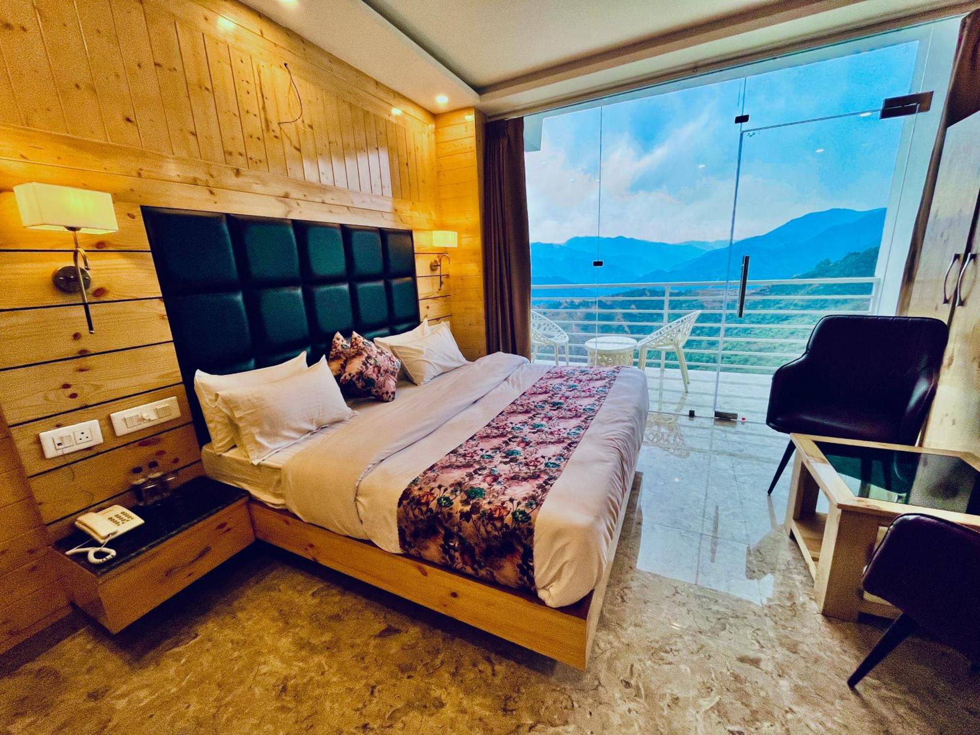 Hotel Hill View, Mussoorie - Near Jw Marriott Mussoorie, M 77377-32479 Kültér fotó
