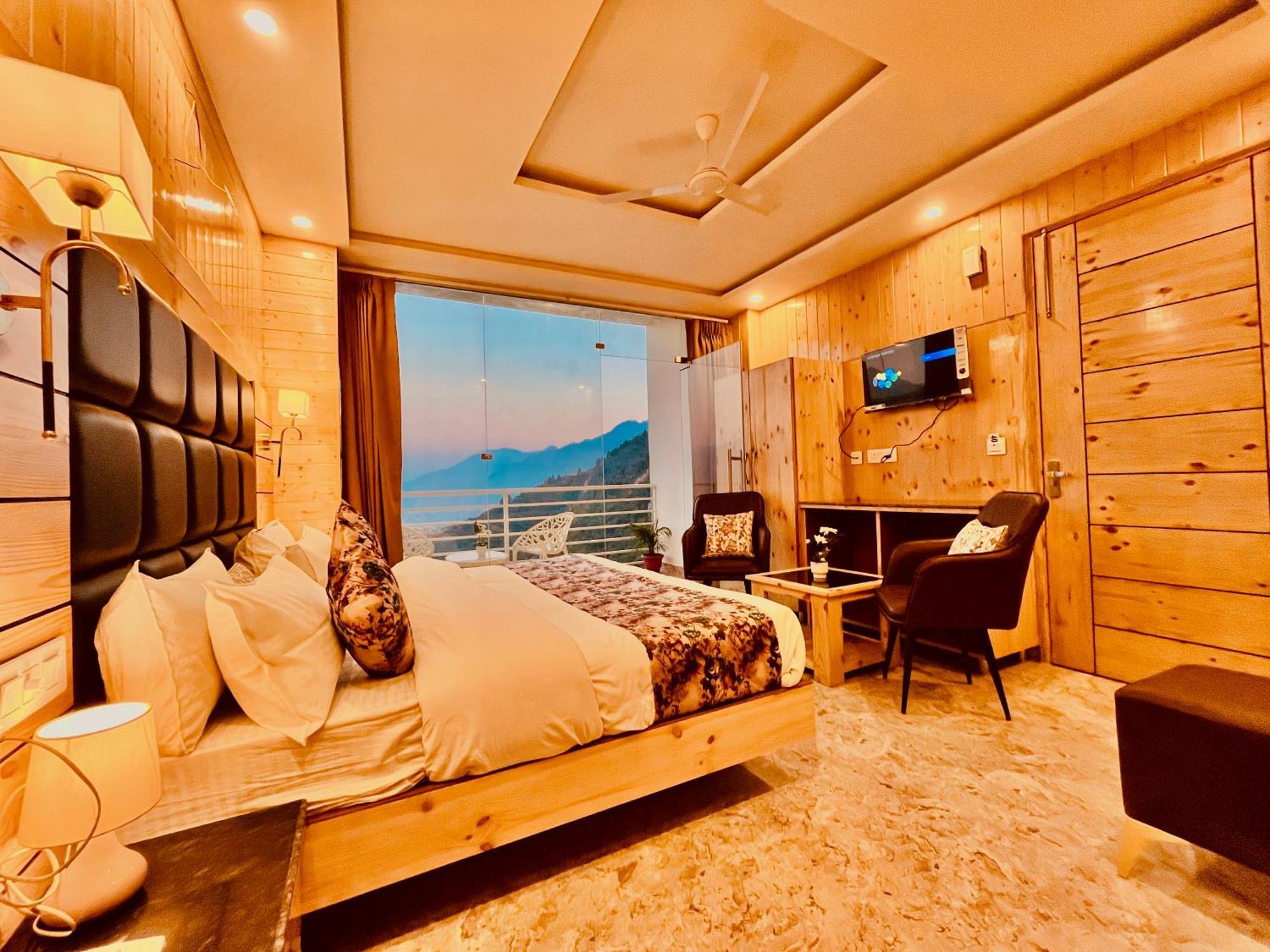 Hotel Hill View, Mussoorie - Near Jw Marriott Mussoorie, M 77377-32479 Kültér fotó