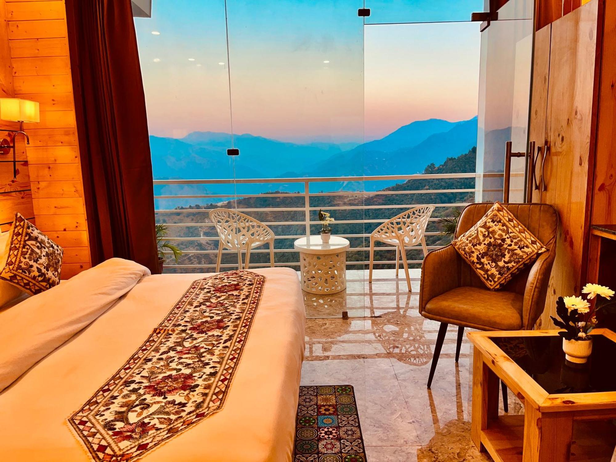Hotel Hill View, Mussoorie - Near Jw Marriott Mussoorie, M 77377-32479 Kültér fotó