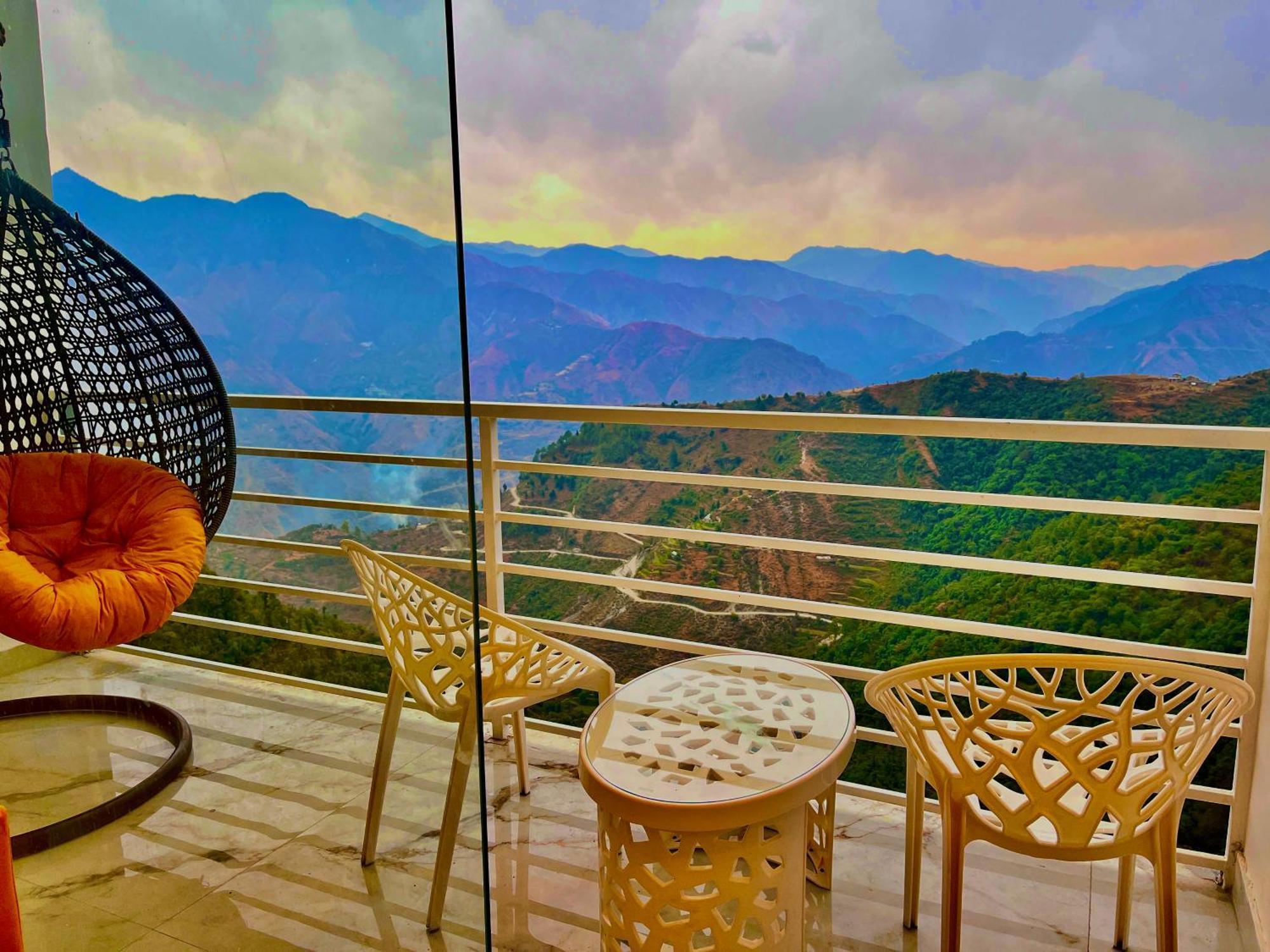 Hotel Hill View, Mussoorie - Near Jw Marriott Mussoorie, M 77377-32479 Kültér fotó