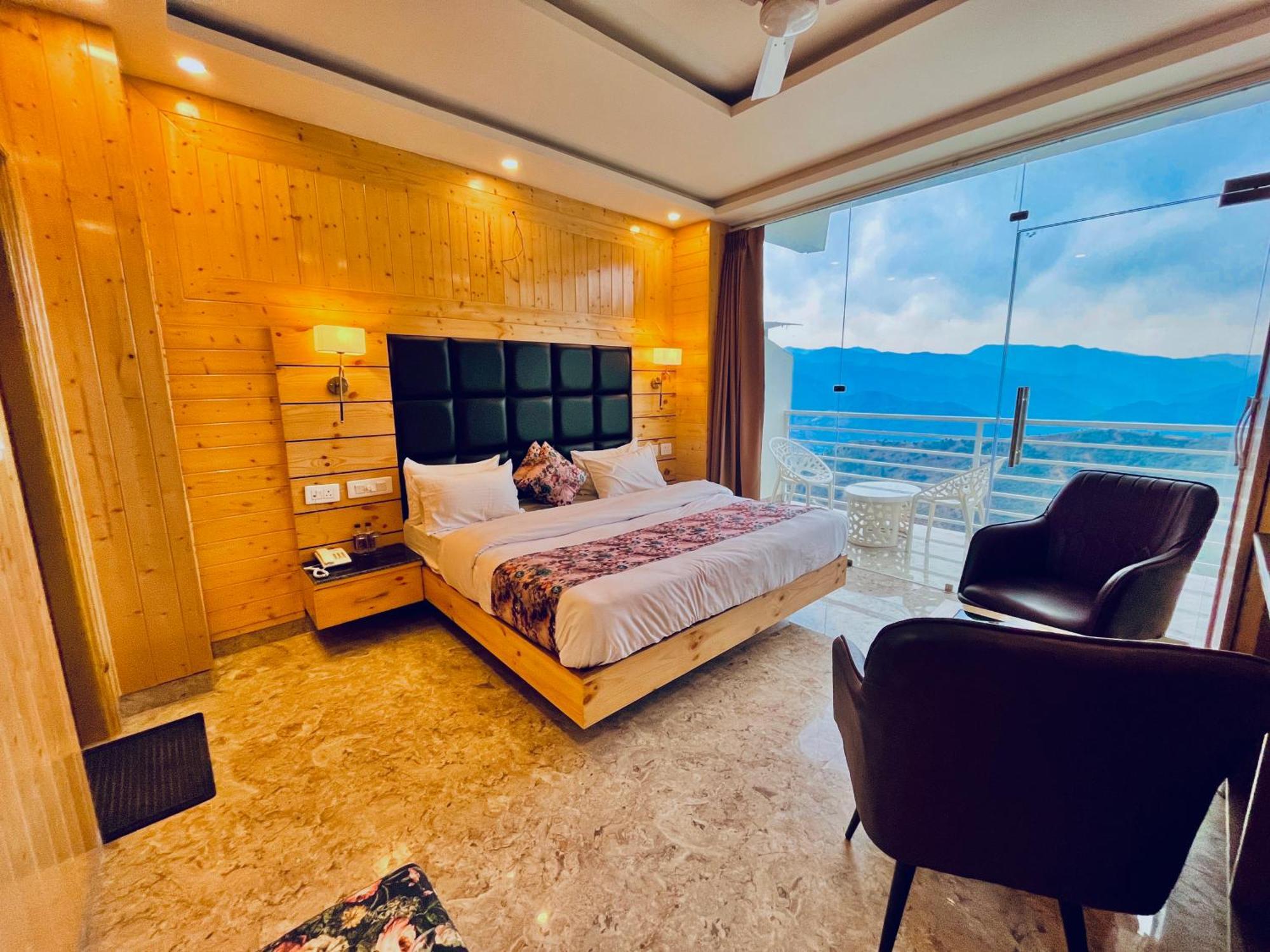 Hotel Hill View, Mussoorie - Near Jw Marriott Mussoorie, M 77377-32479 Kültér fotó